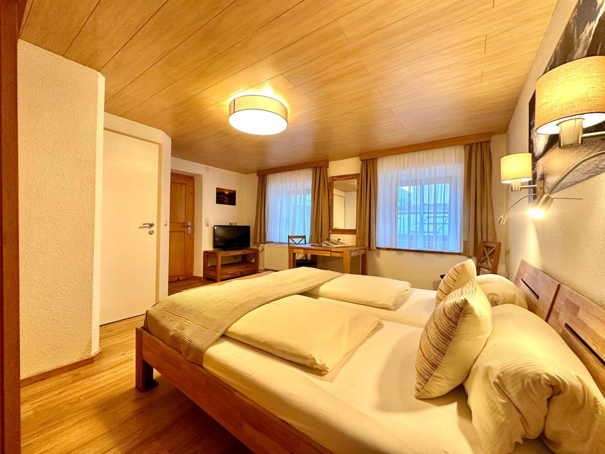 Bed and Breakfast Haus Walch Elbigenalp Exterior foto
