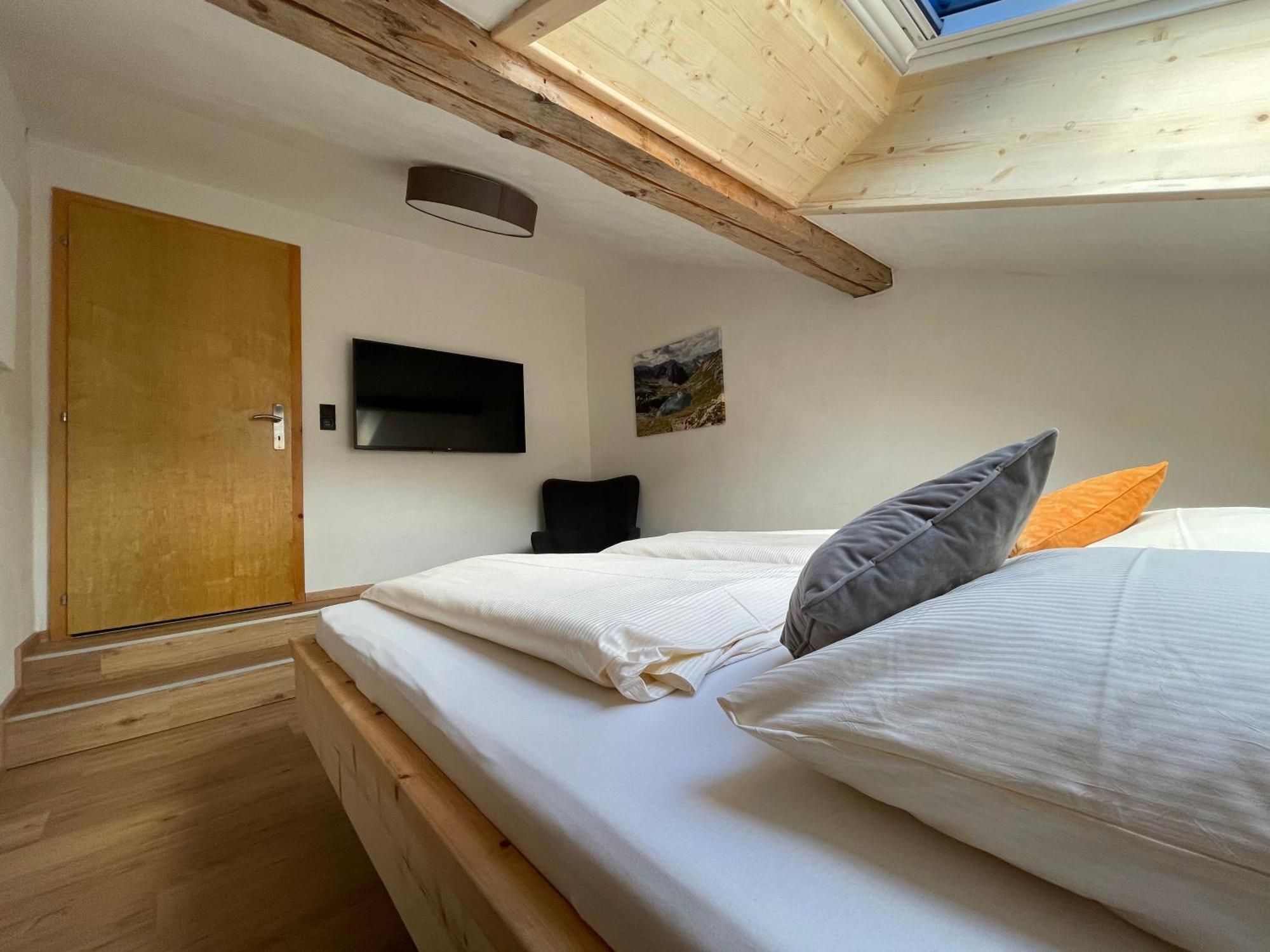 Bed and Breakfast Haus Walch Elbigenalp Habitación foto
